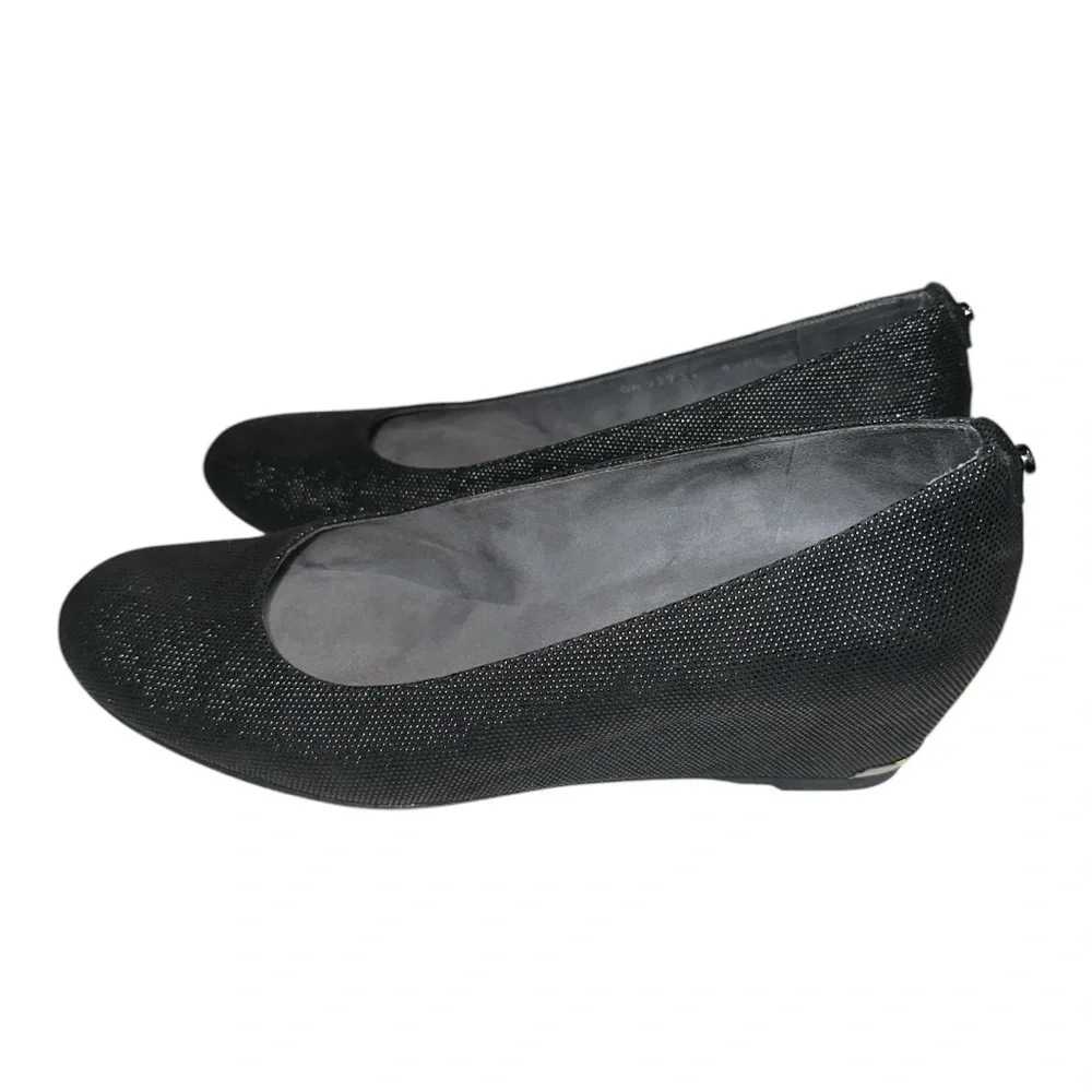 Stuart Weitzman women’s Black Metallic Printed Wedge Shoes size 8 - Picture 6 of 9